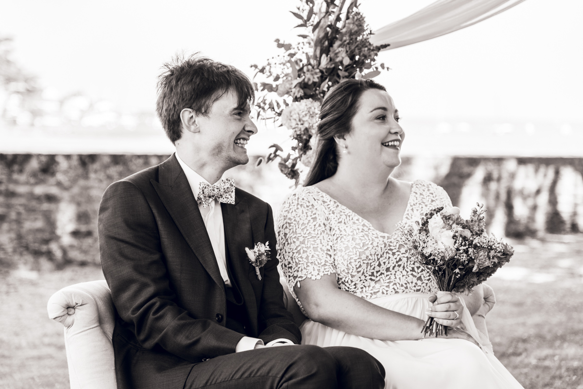 Mariage au Domaine de Kerenez : une arrivée en bateau pour une journée inoubliable