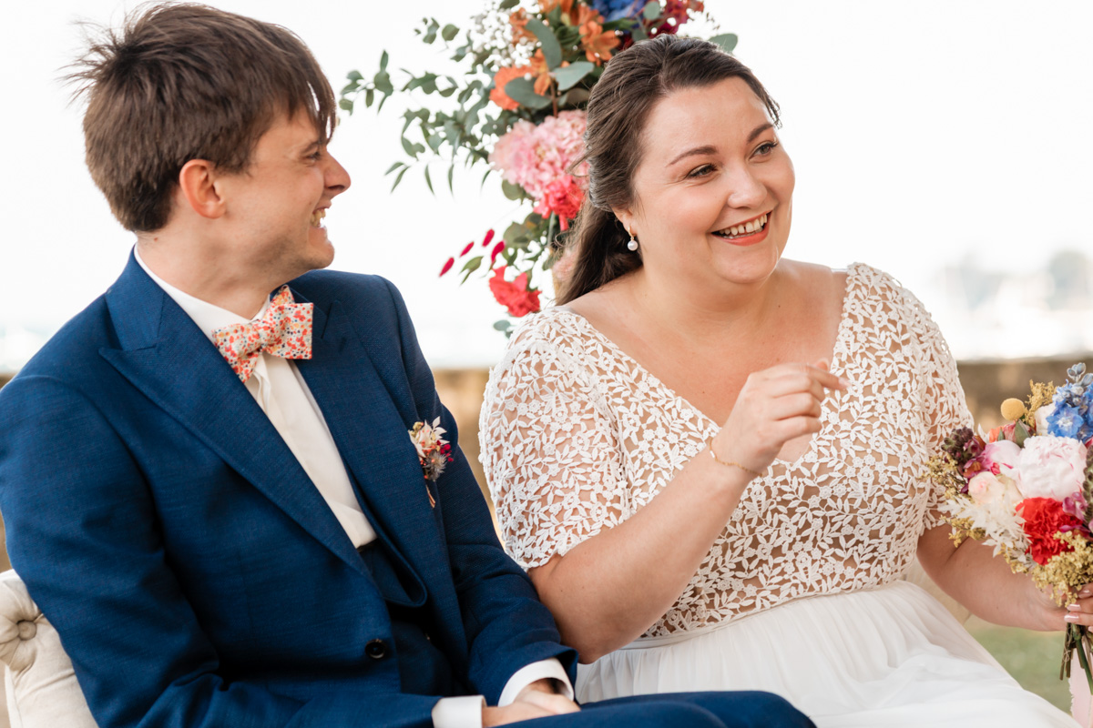 Mariage au Domaine de Kerenez : une arrivée en bateau pour une journée inoubliable