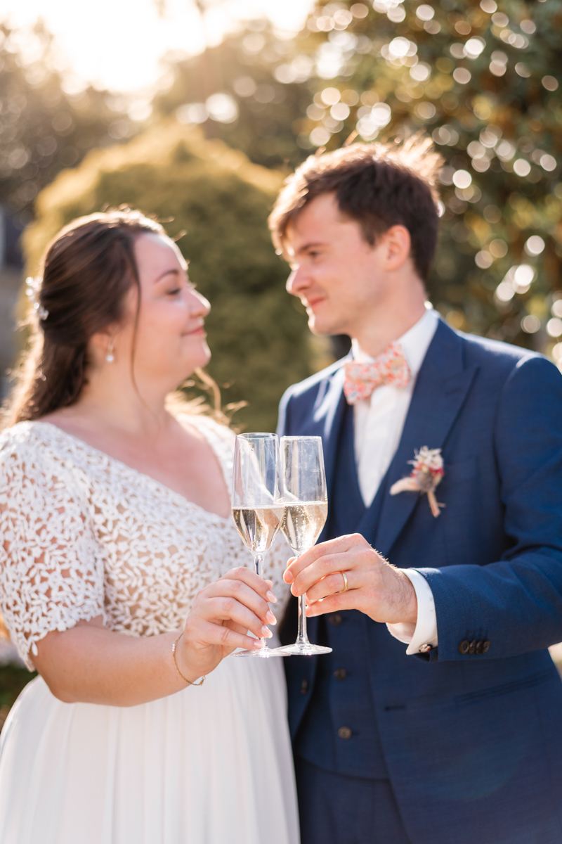 Mariage au Domaine de Kerenez : une arrivée en bateau pour une journée inoubliable